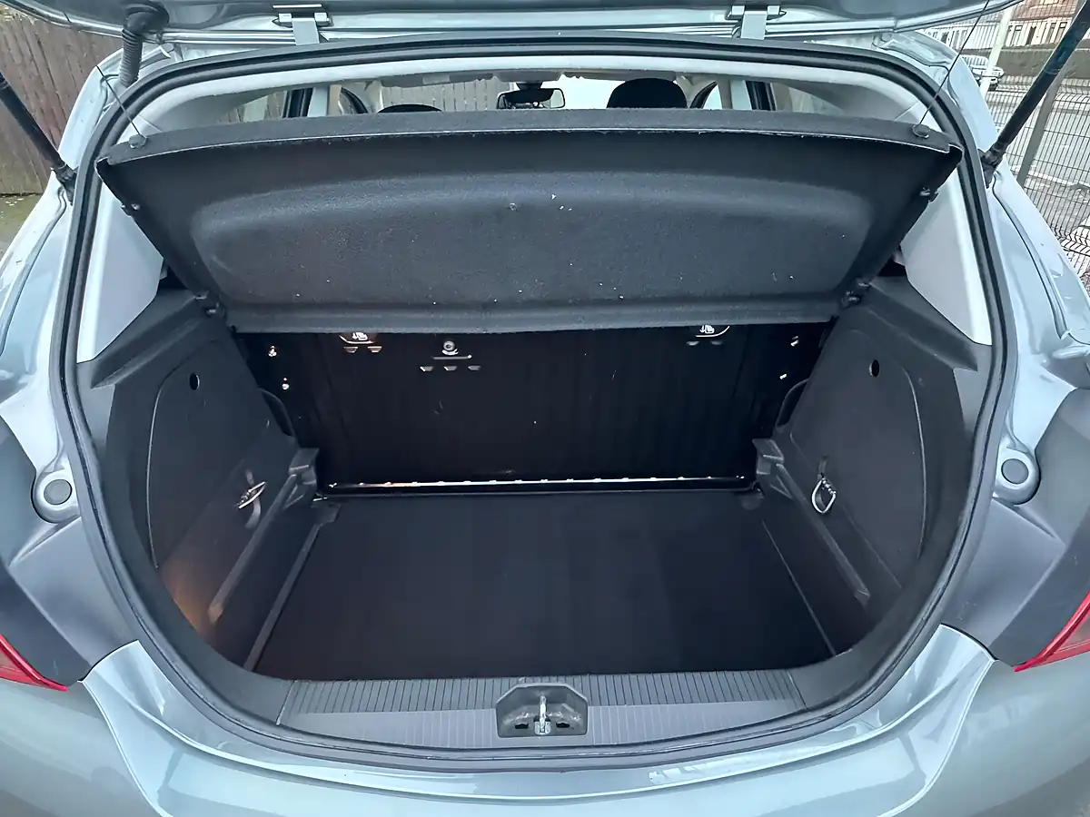 Used 2017 Vauxhall Corsa Sri Grey - Interior and Exterior details 15