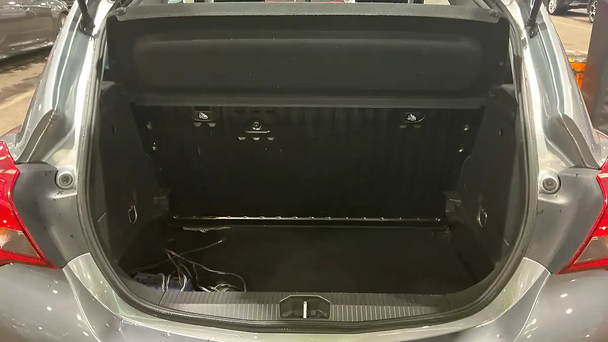 Used 2017 Vauxhall Corsa Sri Vx Line Grey - Interior and Exterior details 9