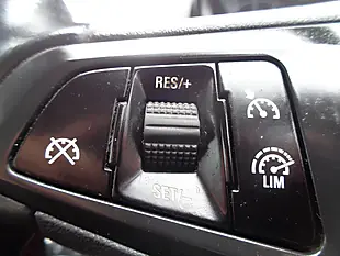 Used 2017 Vauxhall Corsa Sri Vx Line Red - Interior and Exterior details 17