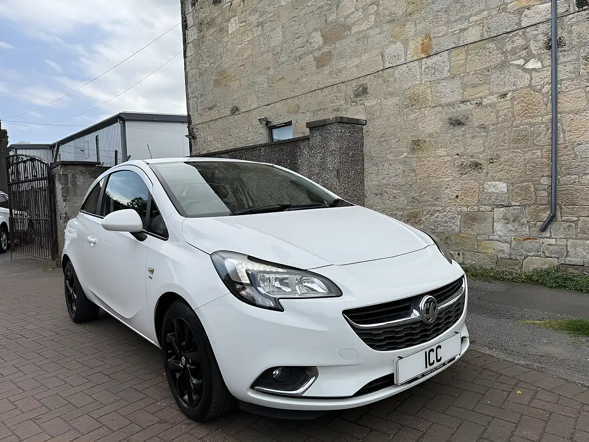 Used 2017 Vauxhall Corsa Sri White - Front View