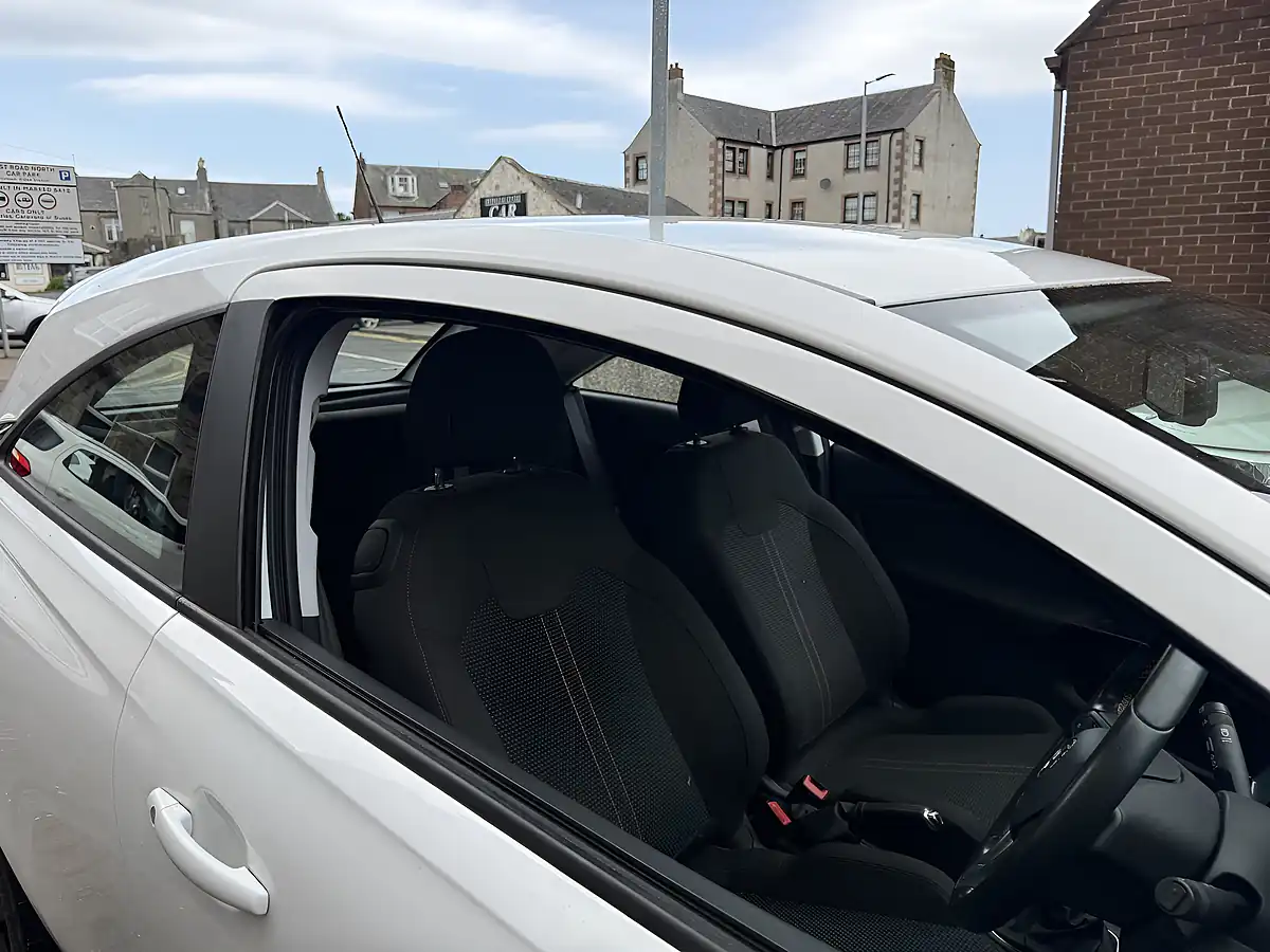 Used 2017 Vauxhall Corsa Sri White - Interior and Exterior details 4