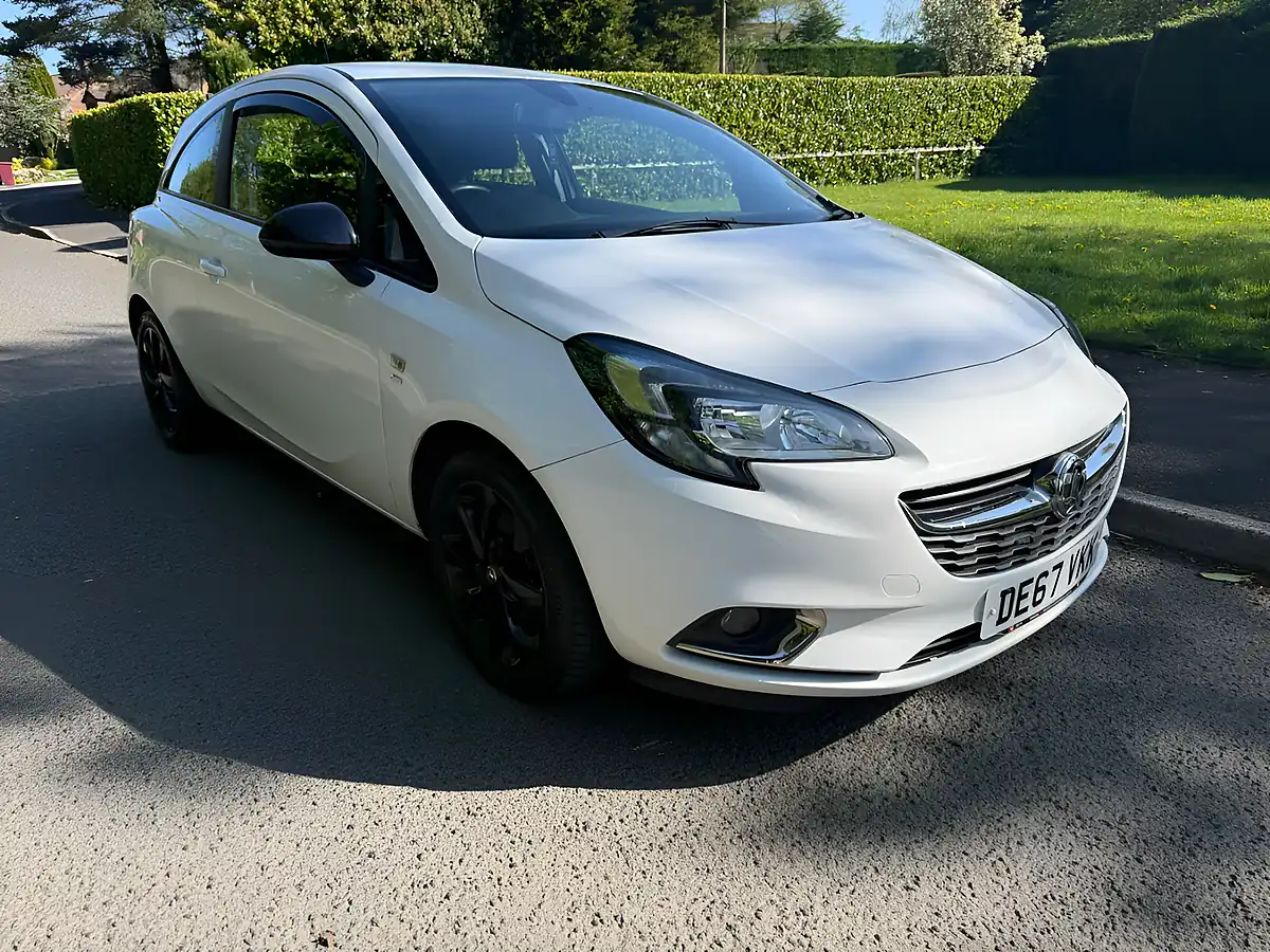 Used 2017 Vauxhall Corsa Sri White - Front View