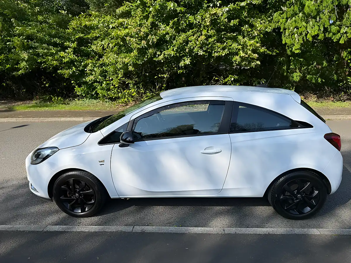 Used 2017 Vauxhall Corsa Sri White - Interior and Exterior details 5