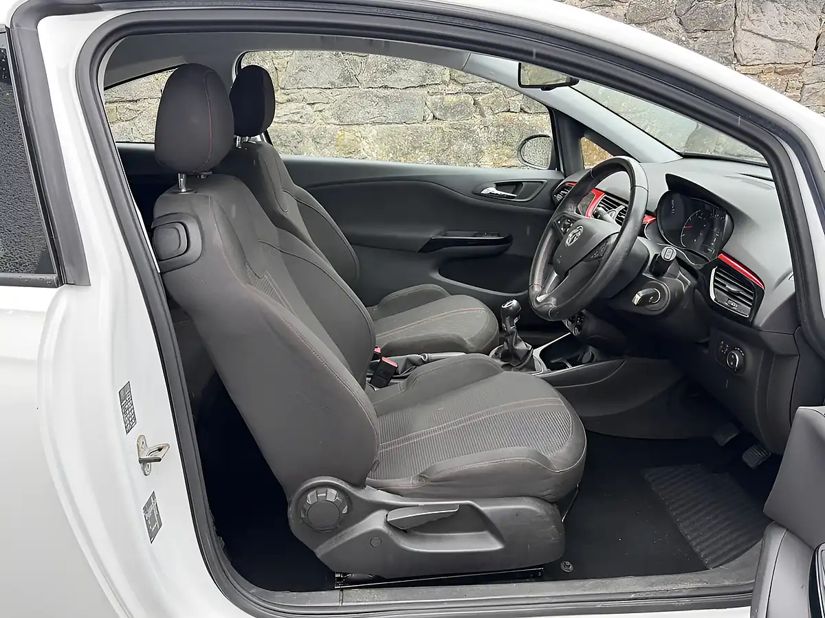 Used 2017 Vauxhall Corsa Sri White - Interior and Exterior details 5
