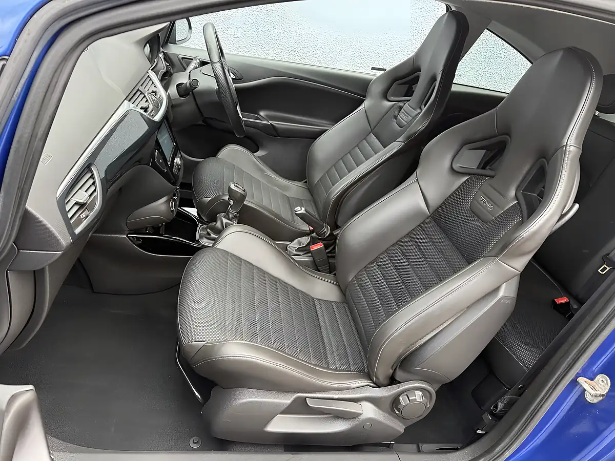 Used 2017 Vauxhall Corsa Vxr Blue - Interior and Exterior details 12