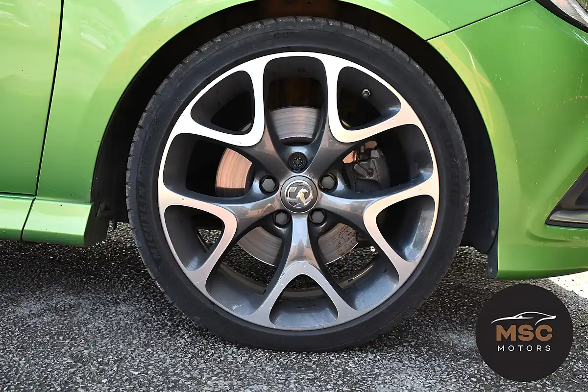 Used 2017 Vauxhall Corsa Vxr Green - Interior and Exterior details 14