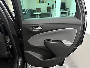 Used 2017 Vauxhall Crossland X Elite Black - Interior and Exterior details 13