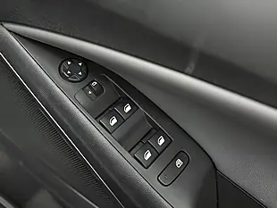 Used 2017 Vauxhall Crossland X Elite Black - Interior and Exterior details 16