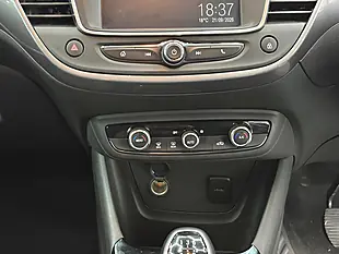 Used 2017 Vauxhall Crossland X Elite Black - Interior and Exterior details 18