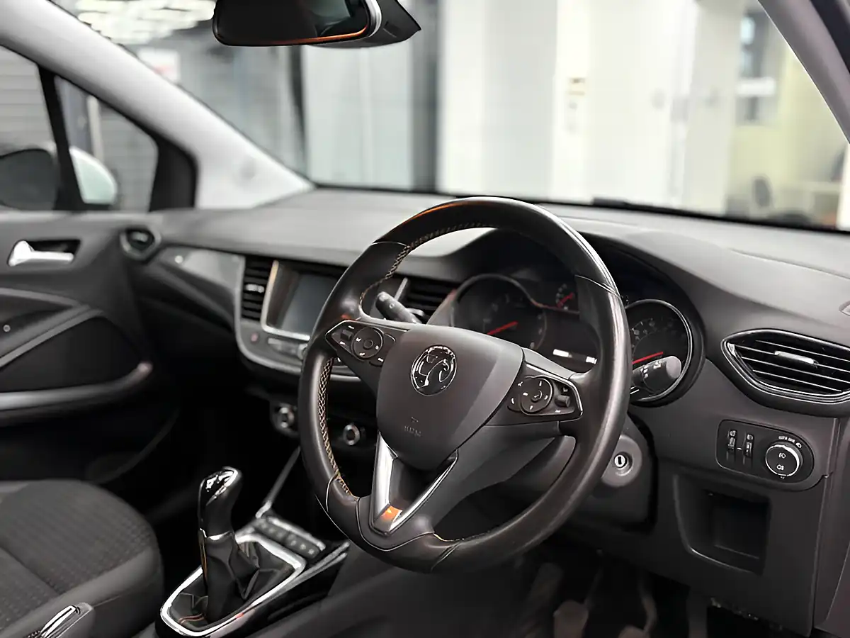 Used 2017 Vauxhall Crossland X Elite Black - Interior and Exterior details 9