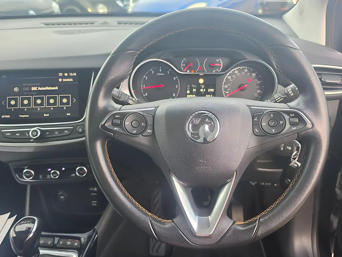 Used 2017 Vauxhall Crossland X Elite Nav Grey - Interior and Exterior details 8