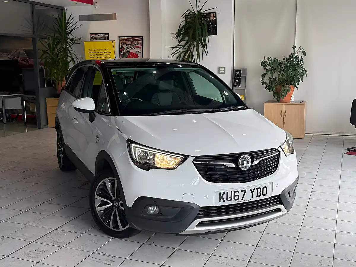 Used 2017 Vauxhall Crossland X Elite Nav White - Front View