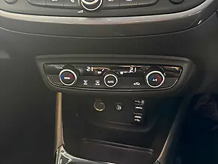 Used 2017 Vauxhall Crossland X Elite Nav White - Interior and Exterior details 19