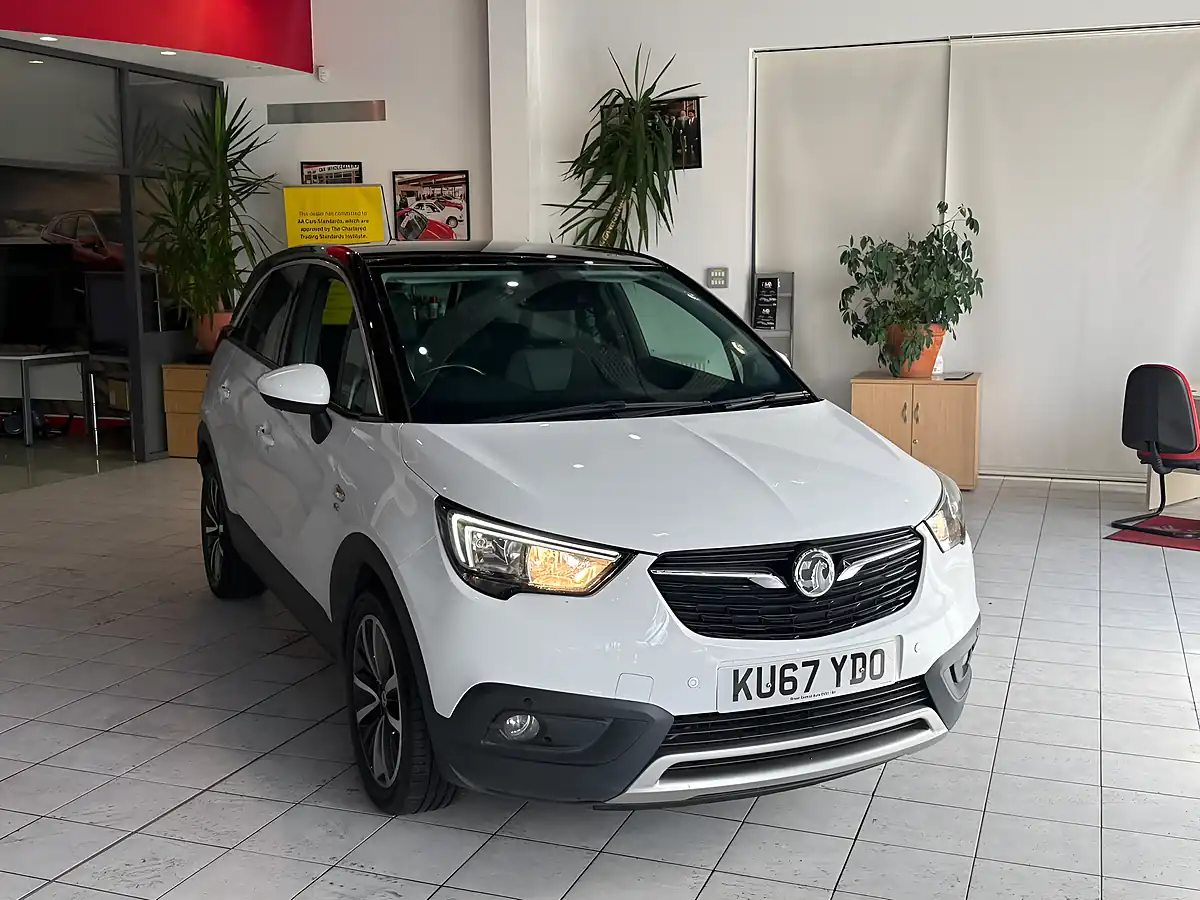 Used 2017 Vauxhall Crossland X Elite Nav White - Interior and Exterior details 2