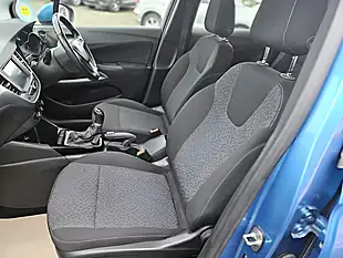Used 2017 Vauxhall Crossland X Se Blue - Interior and Exterior details 11