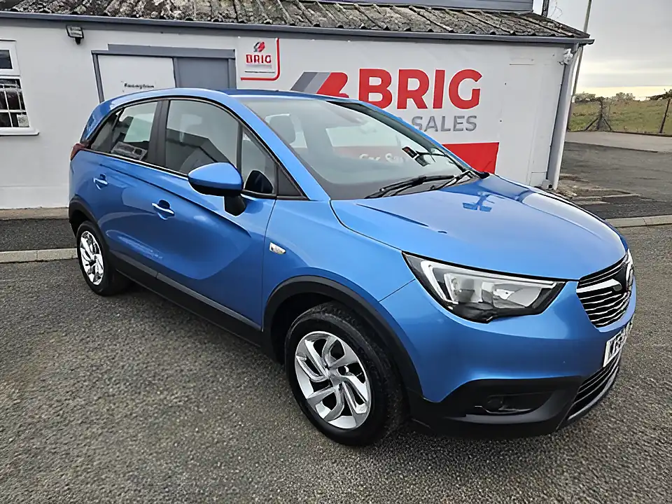 Used 2017 Vauxhall Crossland X Se Blue - Front View