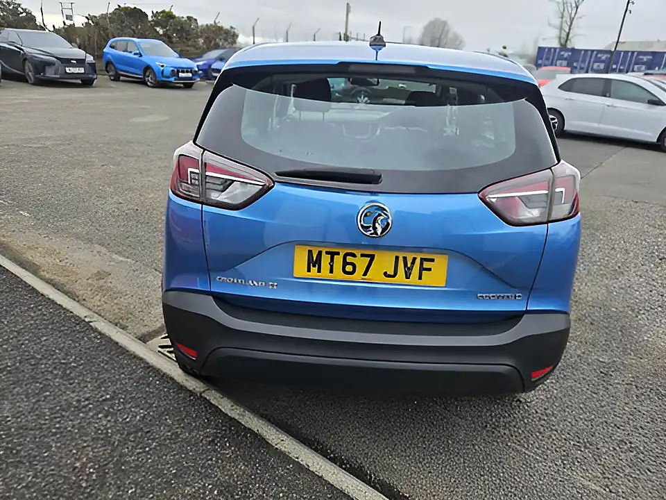 Used 2017 Vauxhall Crossland X Se Blue - Interior and Exterior details 6