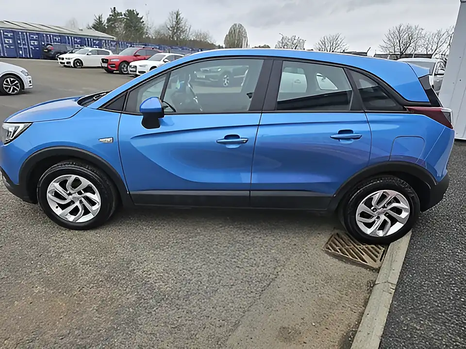 Used 2017 Vauxhall Crossland X Se Blue - Interior and Exterior details 8