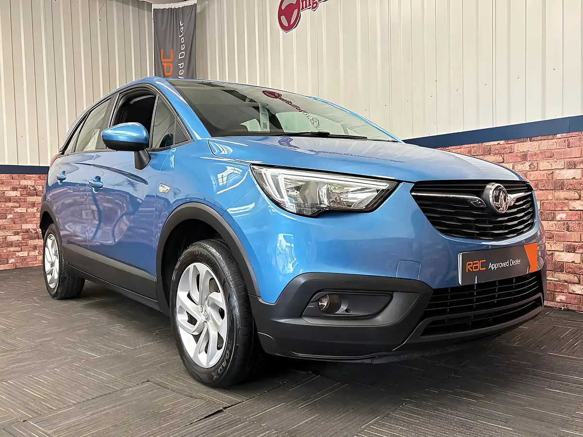 Used 2017 Vauxhall Crossland X Se Royal Blue - Interior and Exterior details 11