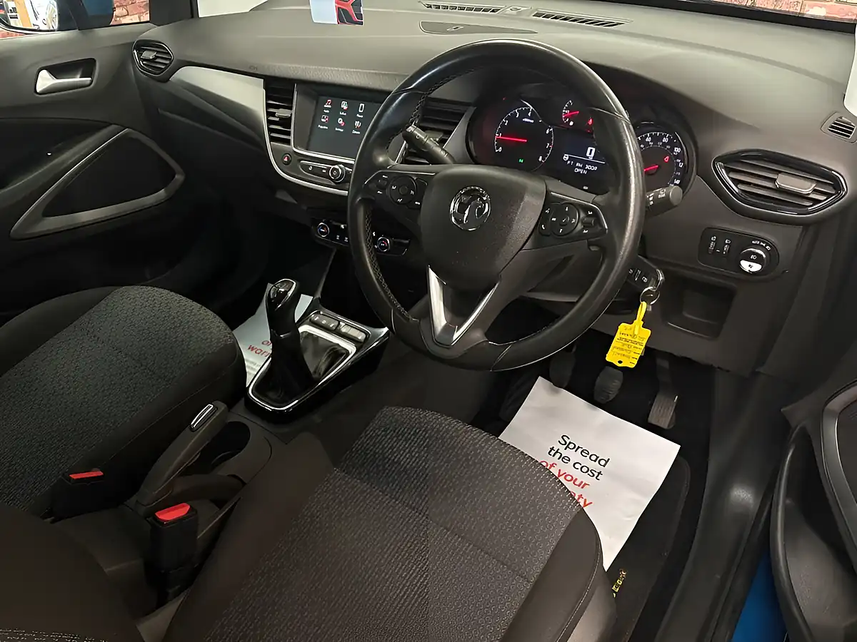 Used 2017 Vauxhall Crossland X Se Royal Blue - Interior and Exterior details 7