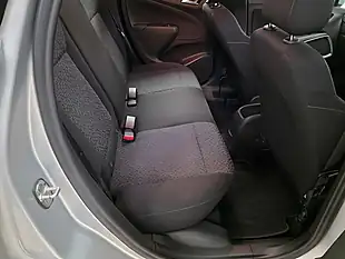 Used 2017 Vauxhall Crossland X Se Silver - Interior and Exterior details 13