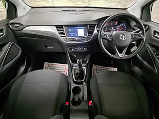 Used 2017 Vauxhall Crossland X Se Silver - Interior and Exterior details 15