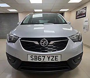 Used 2017 Vauxhall Crossland X Se Silver - Interior and Exterior details 17