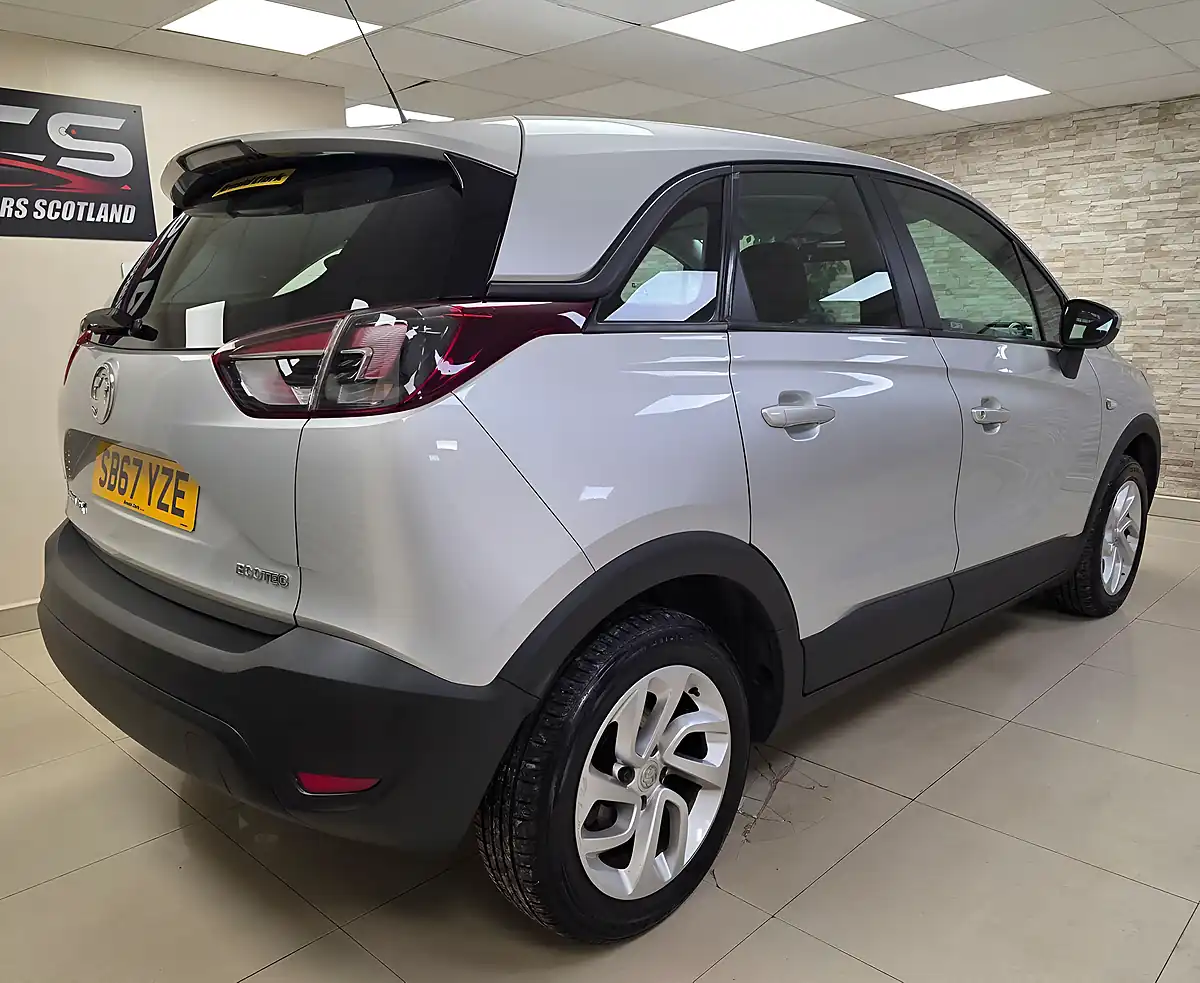 Used 2017 Vauxhall Crossland X Se Silver - Interior and Exterior details 3