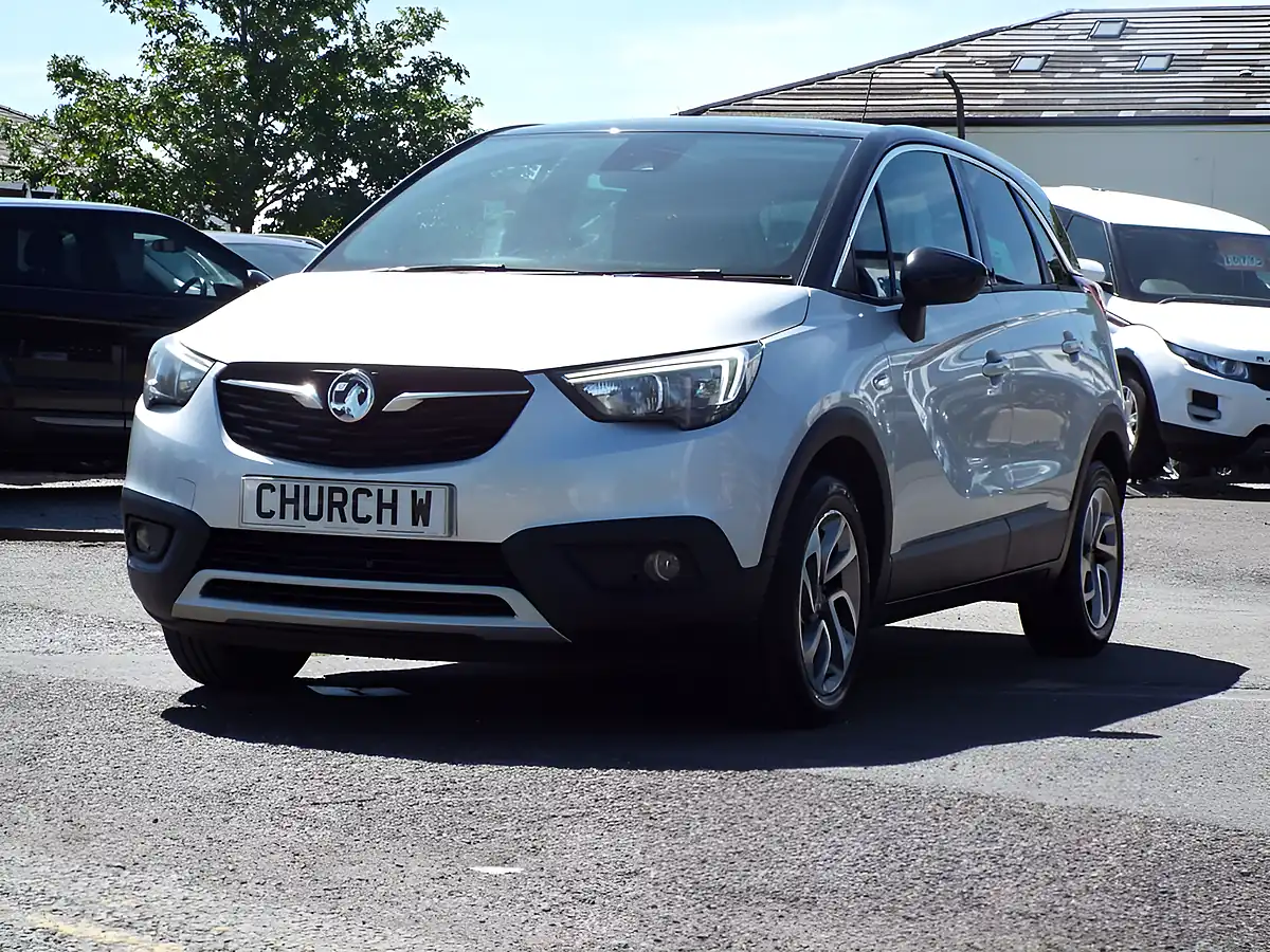 Used 2017 Vauxhall Crossland X Tech Line Nav Silver - Interior and Exterior details 14