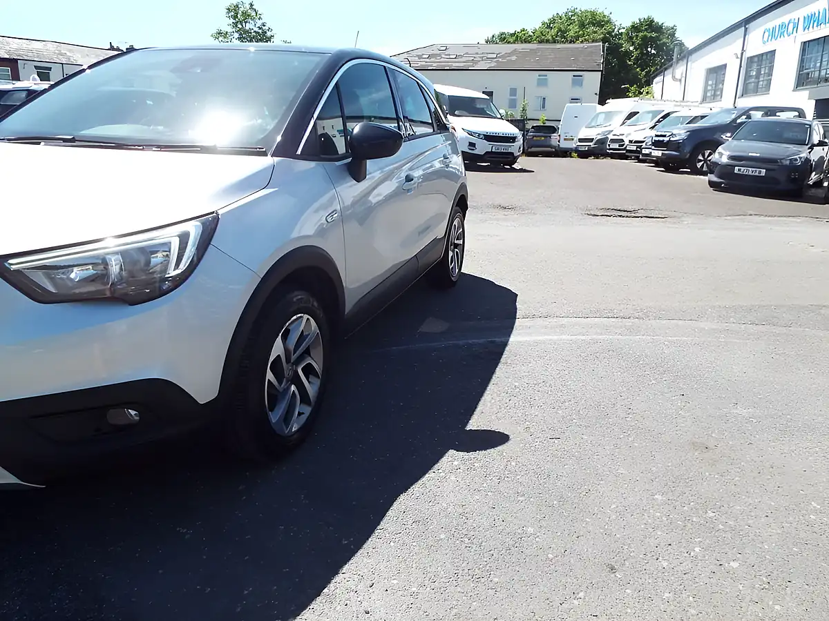 Used 2017 Vauxhall Crossland X Tech Line Nav Silver - Interior and Exterior details 15