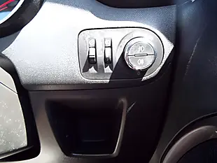 Used 2017 Vauxhall Crossland X Tech Line Nav Silver - Interior and Exterior details 18