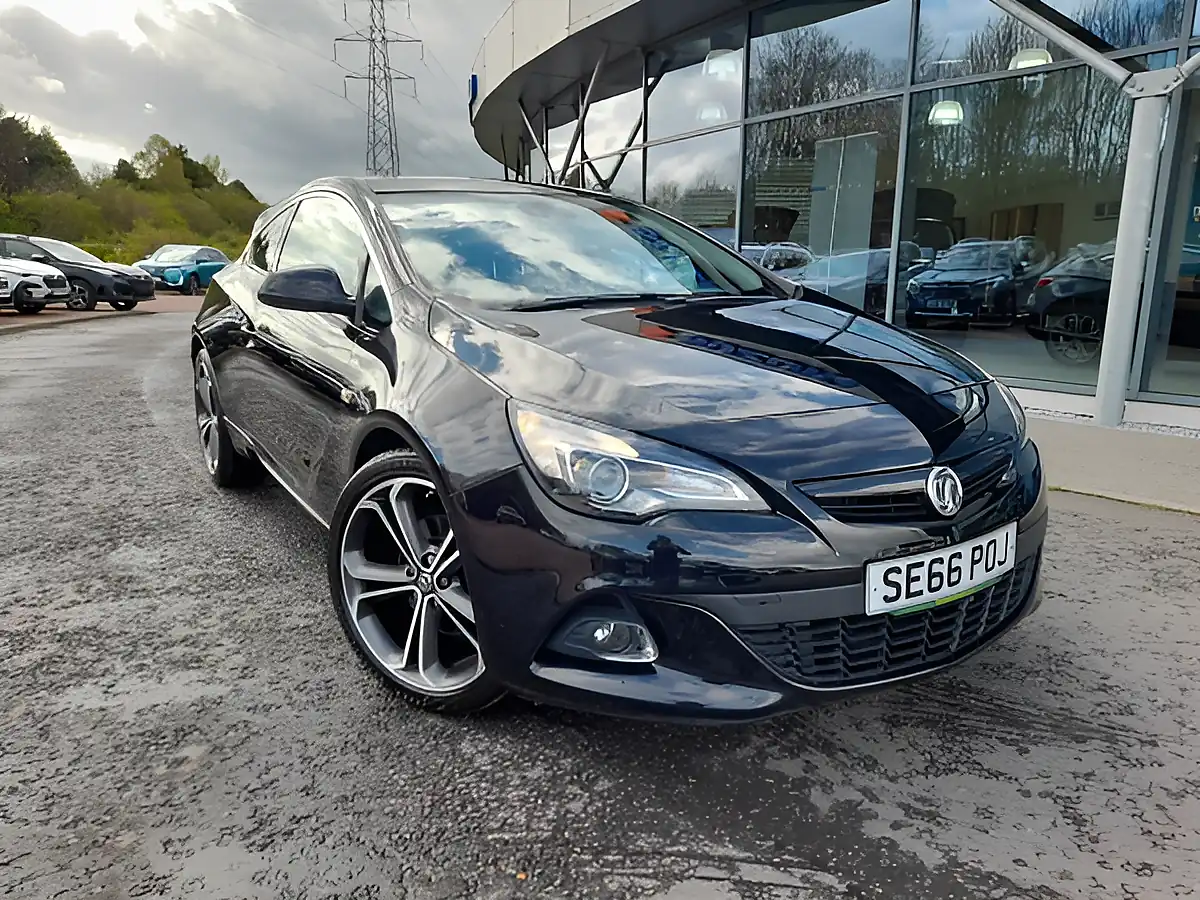 Used 2017 Vauxhall Gtc Limited Edition Black - Front View