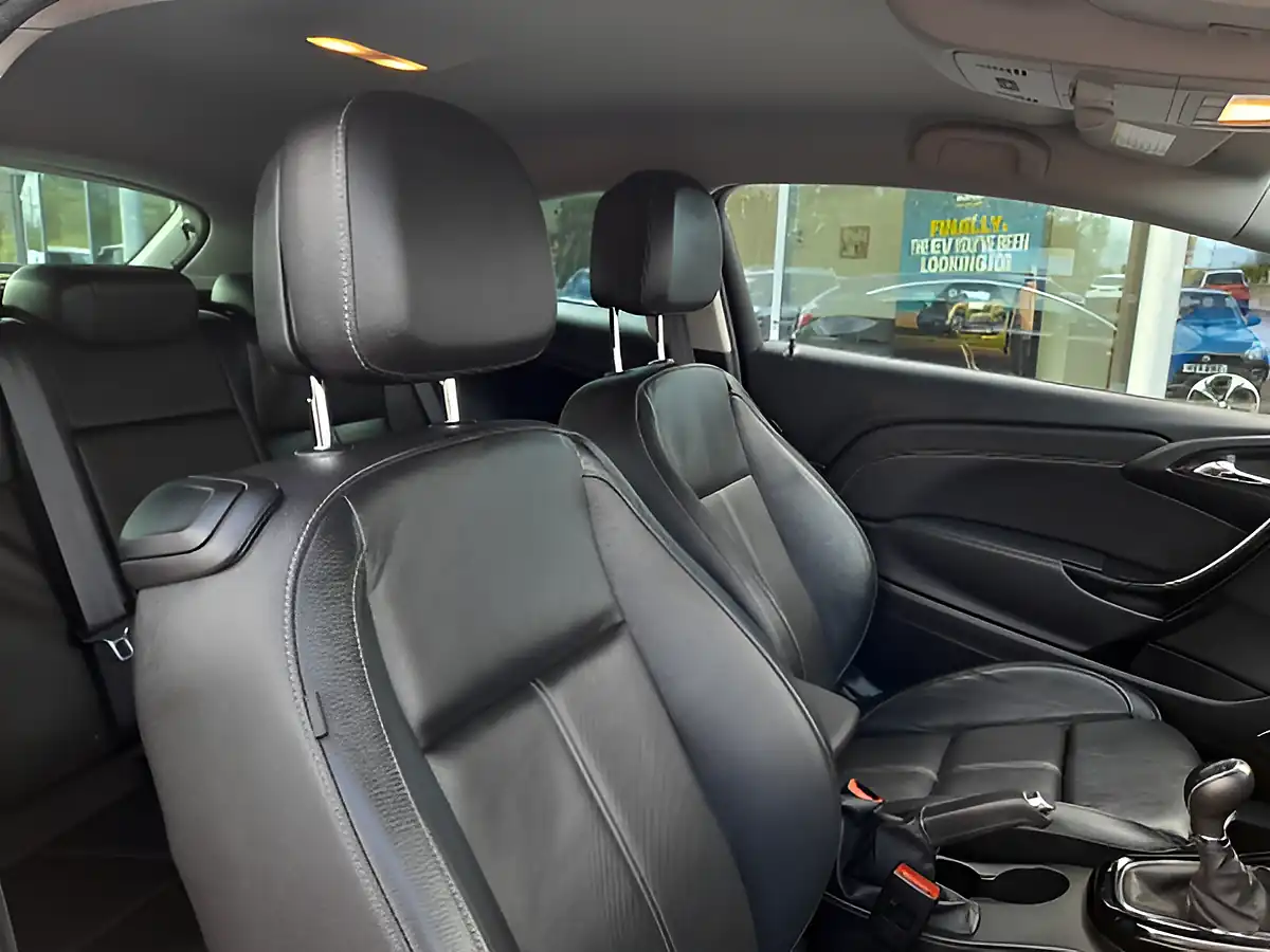 Used 2017 Vauxhall Gtc Limited Edition Black - Interior and Exterior details 14