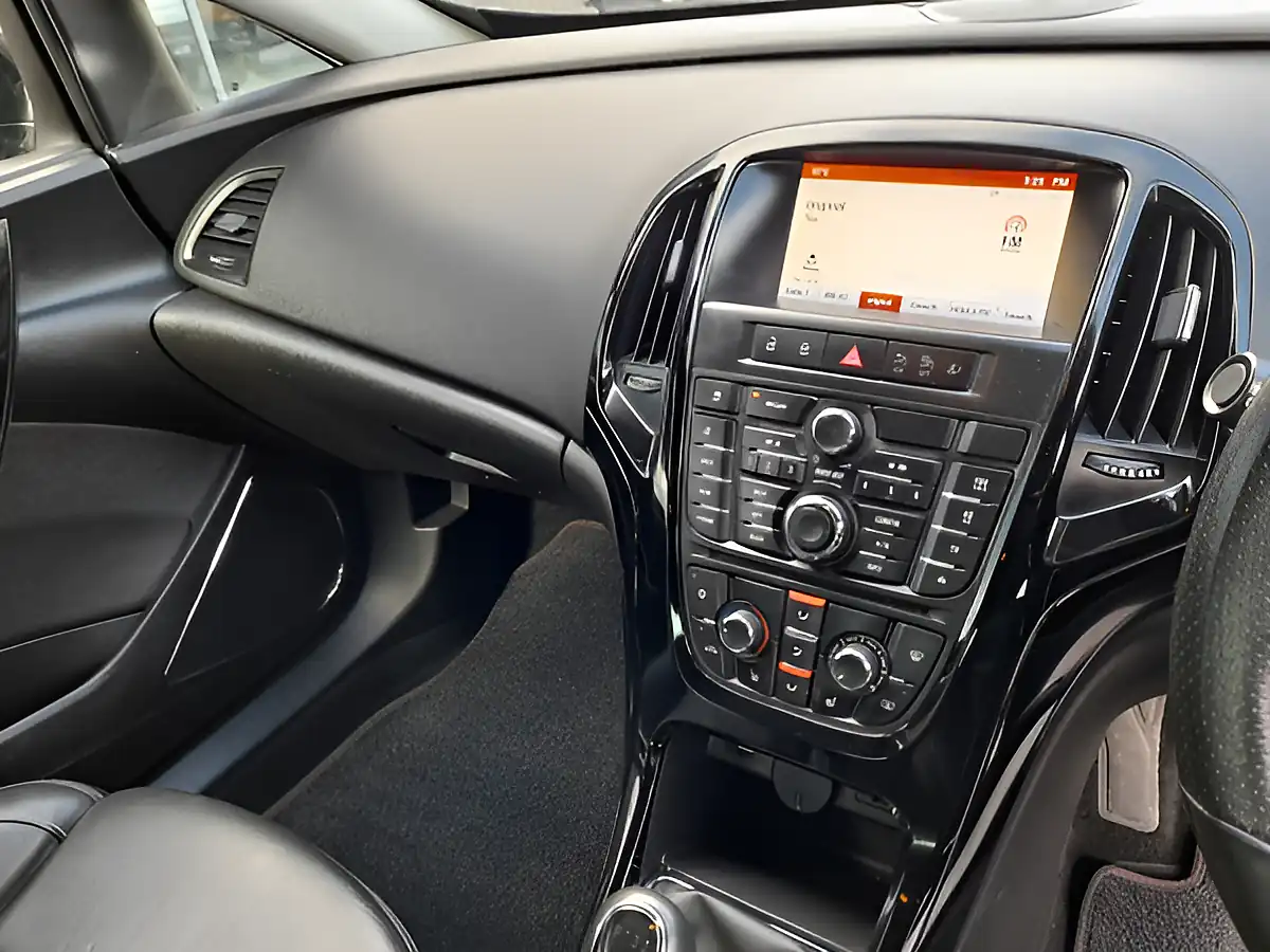 Used 2017 Vauxhall Gtc Limited Edition Black - Interior and Exterior details 16
