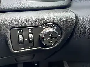 Used 2017 Vauxhall Gtc Sri Red - Interior and Exterior details 16
