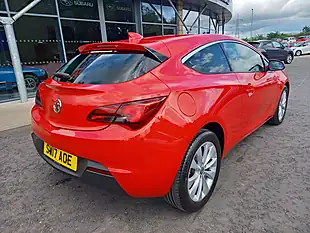 Used 2017 Vauxhall Gtc Sri Red - Interior and Exterior details 9
