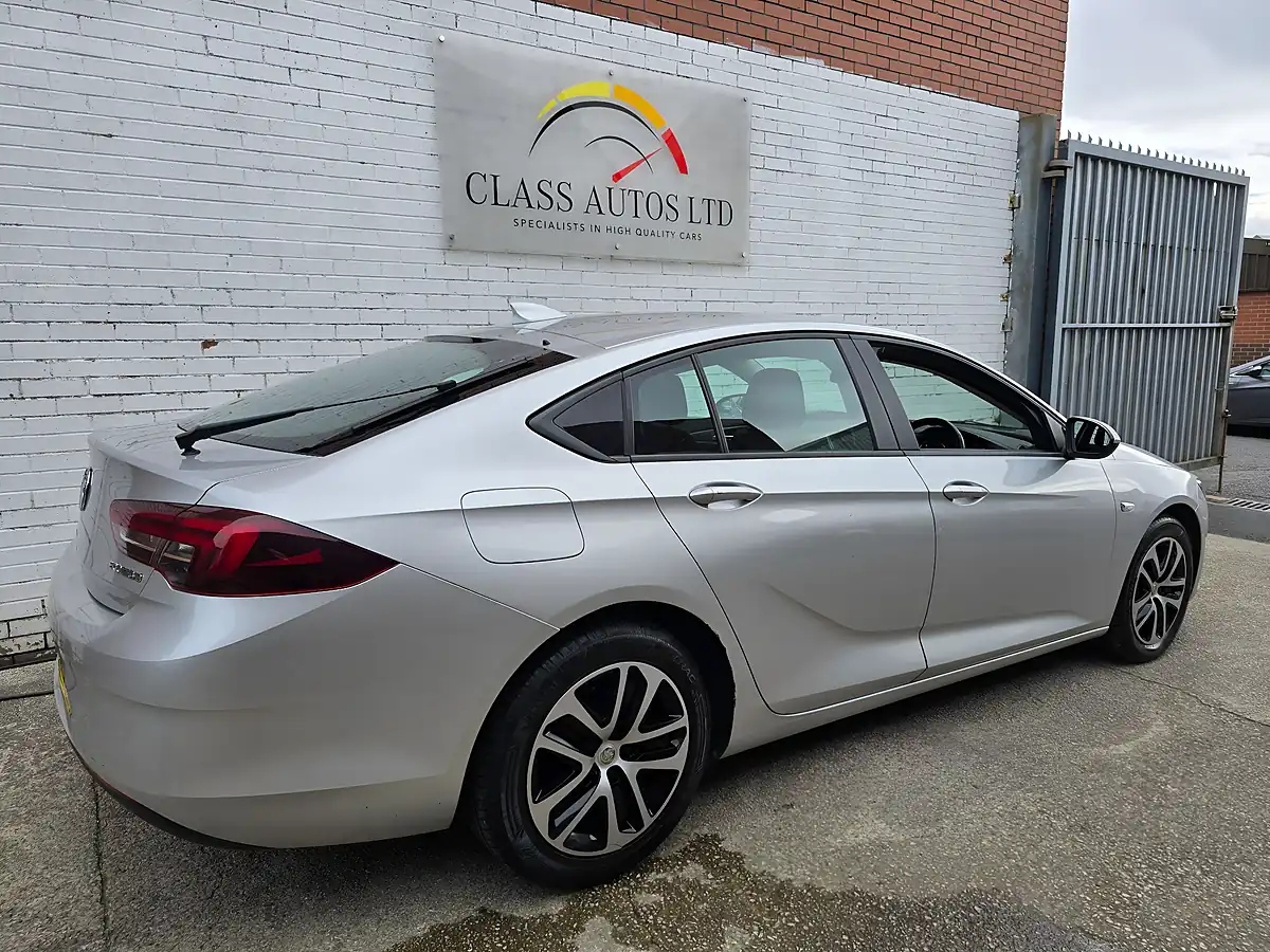 Used 2017 Vauxhall Insignia Design Grand Sport Silver - Interior and Exterior details 11