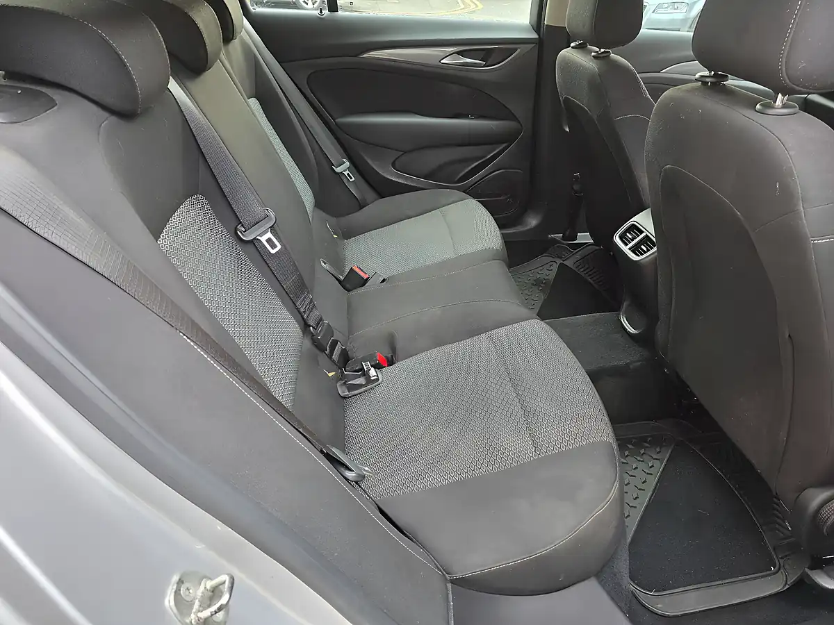 Used 2017 Vauxhall Insignia Design Grand Sport Silver - Interior and Exterior details 14