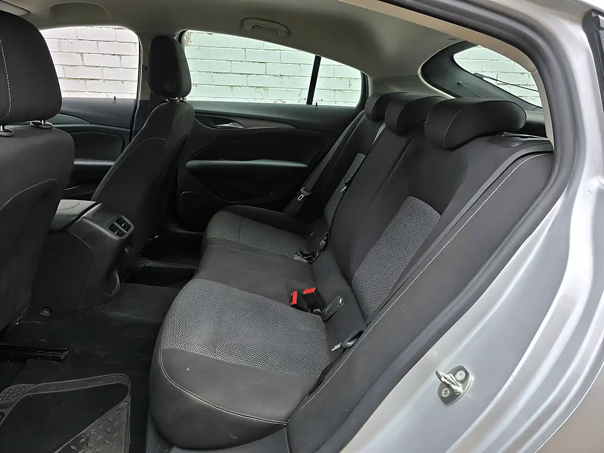 Used 2017 Vauxhall Insignia Design Grand Sport Silver - Interior and Exterior details 15
