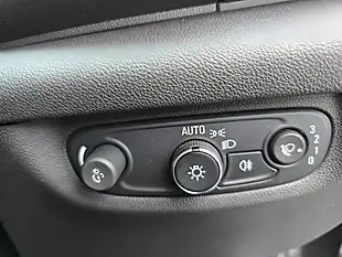 Used 2017 Vauxhall Insignia Design Grand Sport Silver - Interior and Exterior details 17