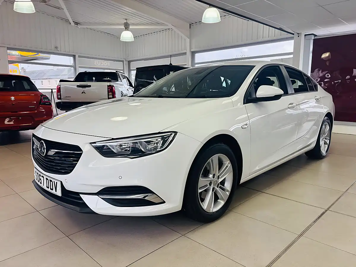 Used 2017 Vauxhall Insignia Design Grand Sport White - Interior and Exterior details 3