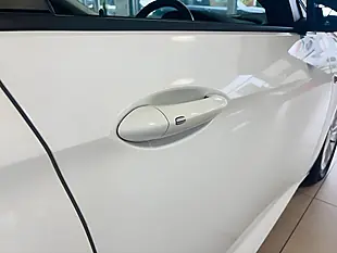 Used 2017 Vauxhall Insignia Design Grand Sport White - Interior and Exterior details 9