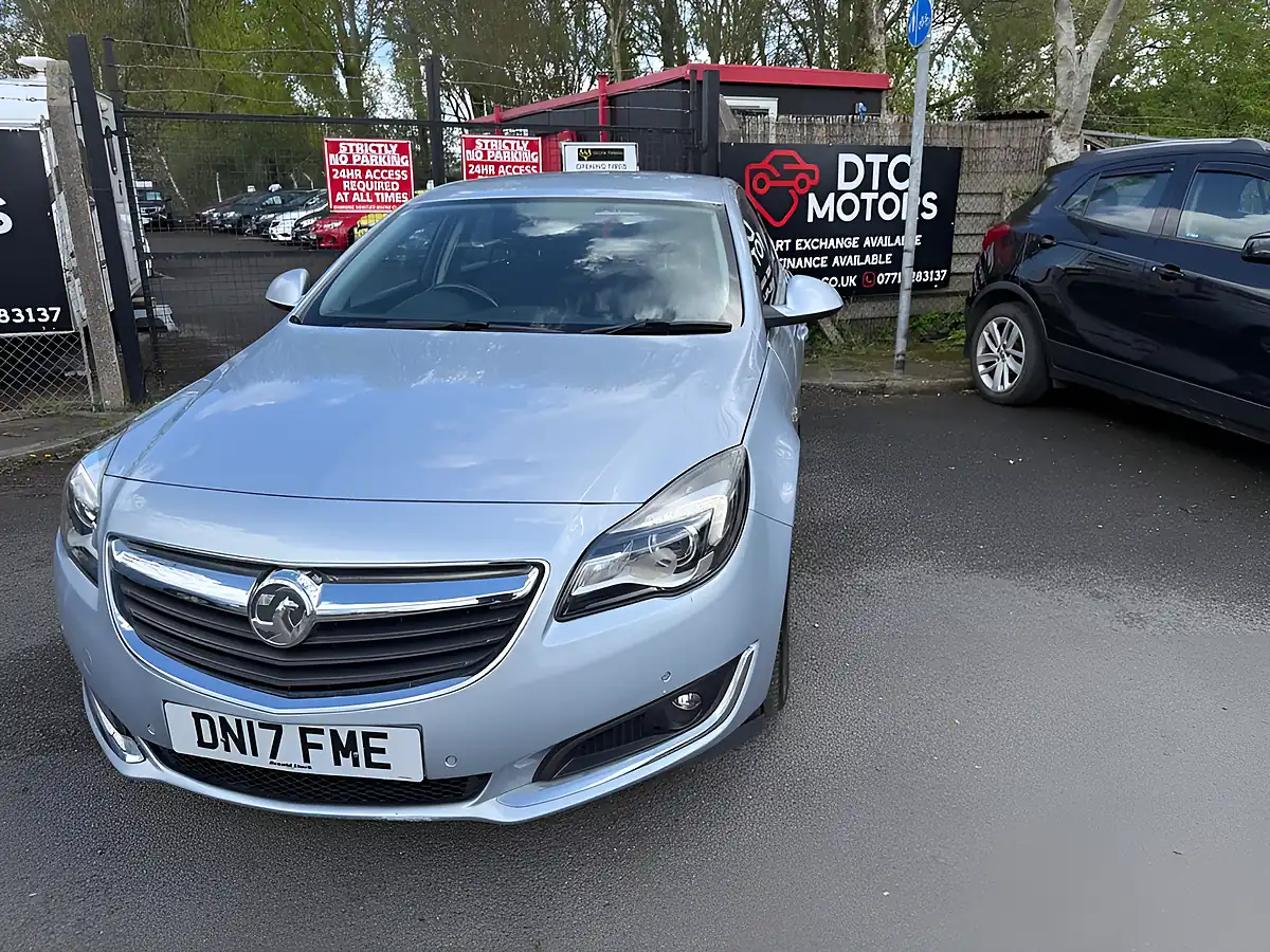 Used 2017 Vauxhall Insignia Design Nav Silver - Front View