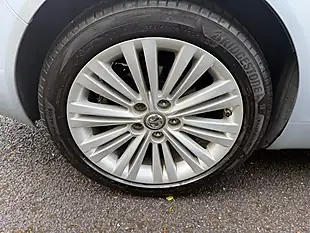 Used 2017 Vauxhall Insignia Design Nav Silver - Interior and Exterior details 10