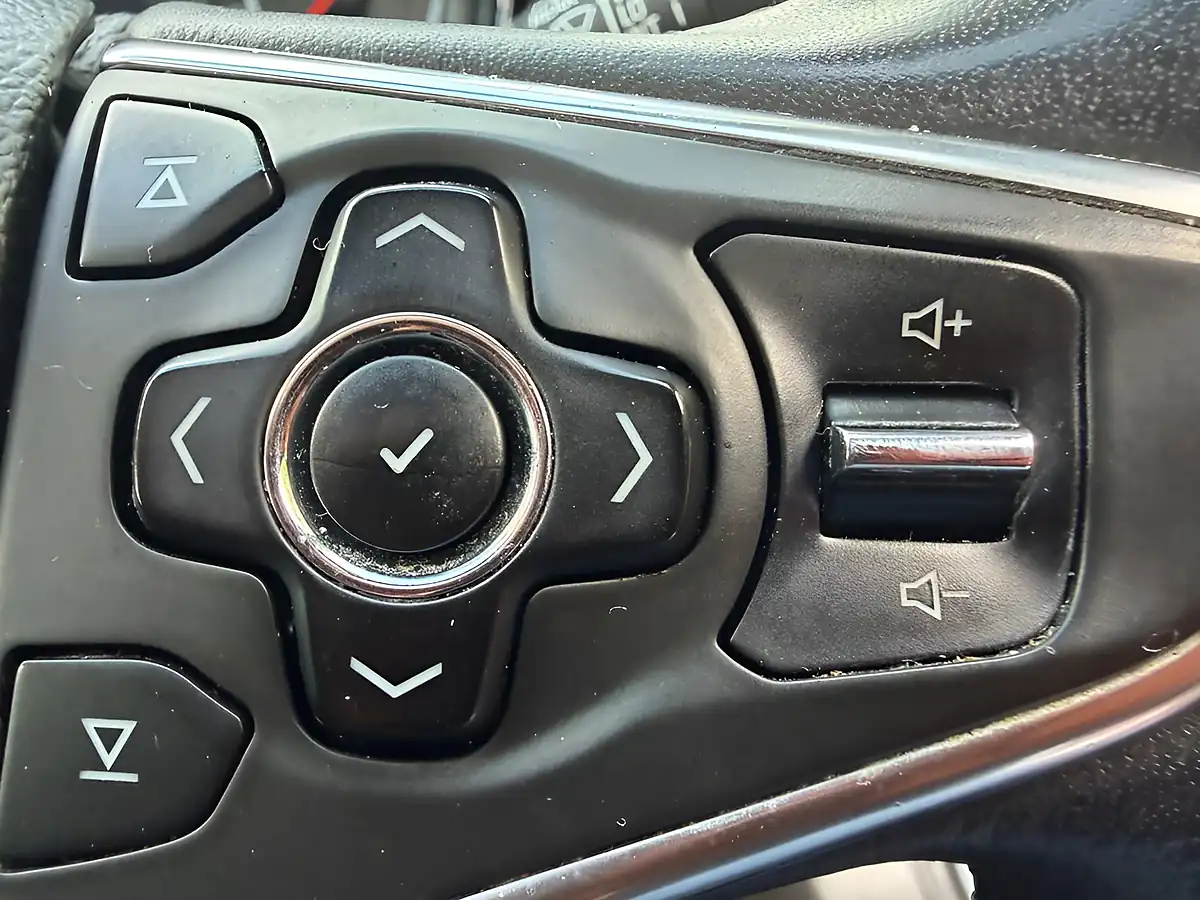 Used 2017 Vauxhall Insignia Design Nav Silver - Interior and Exterior details 19