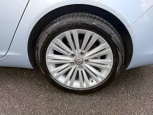 Used 2017 Vauxhall Insignia Design Nav Silver - Interior and Exterior details 9