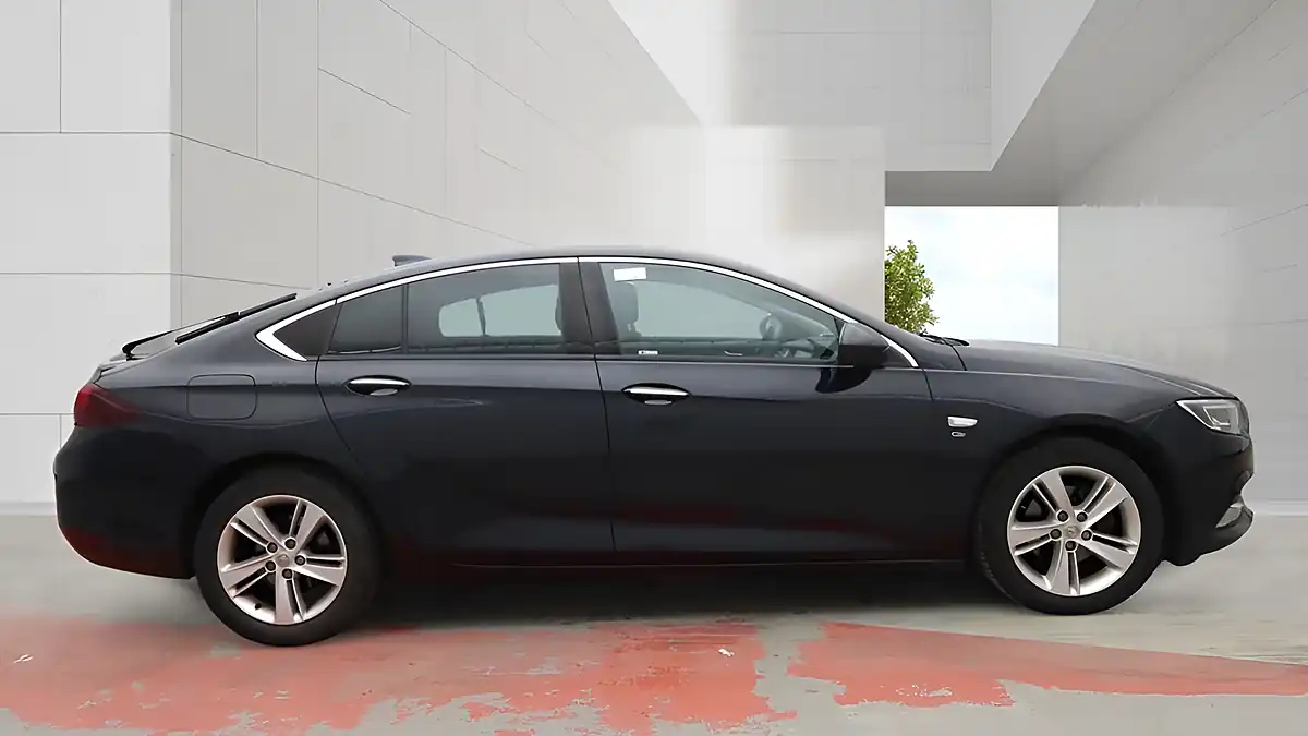 Used 2017 Vauxhall Insignia Elite Nav Blue - Interior and Exterior details 17