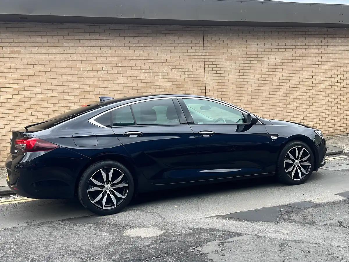 Used 2017 Vauxhall Insignia Elite Nav Blue - Interior and Exterior details 13