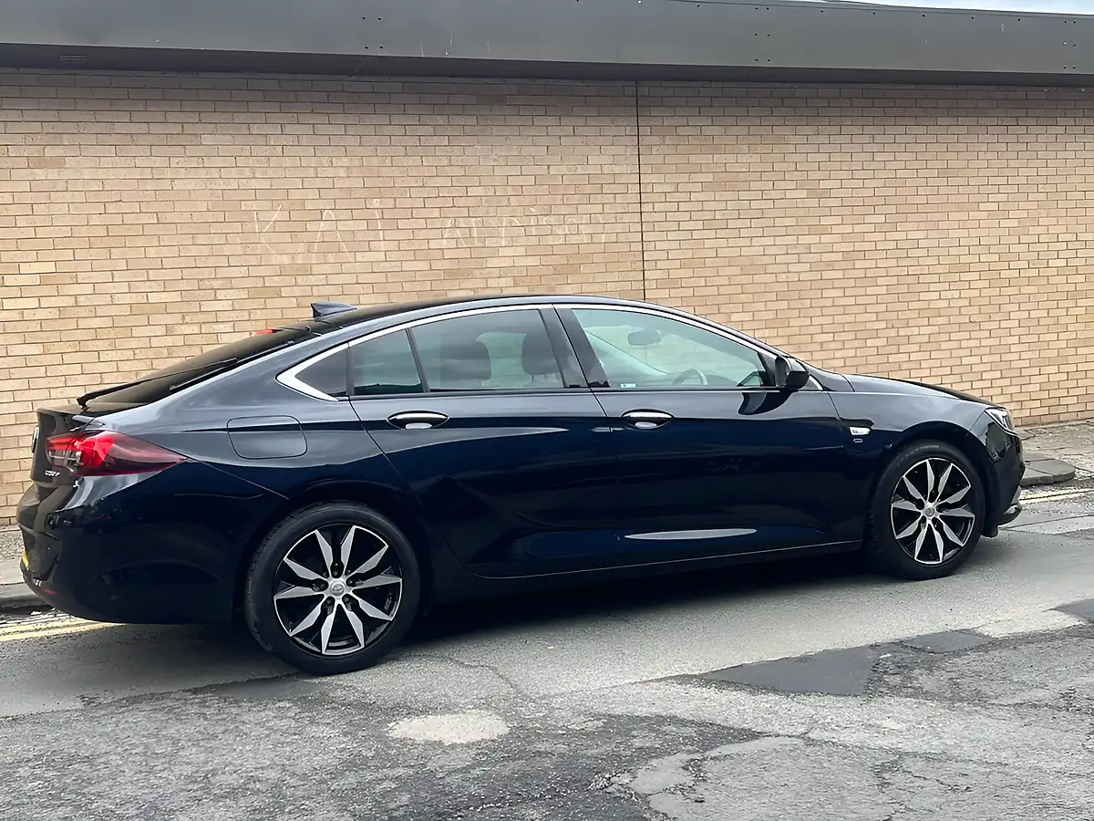 Used 2017 Vauxhall Insignia Elite Nav Blue - Interior and Exterior details 6