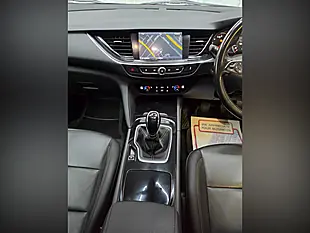 Used 2017 Vauxhall Insignia Elite Nav Grand Sport Grey - Interior and Exterior details 10